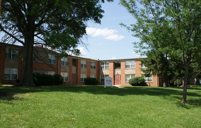 2 beds, 1 bath, 830 sqft, $840, Unit 1610D