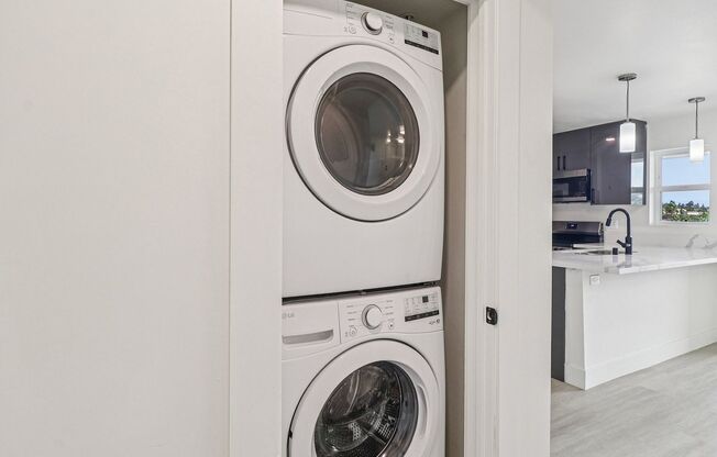 2 beds, 2 baths, 818 sqft, $3,095, Unit 143