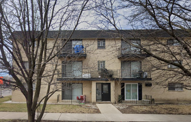 4634-4658 W 79th LLC