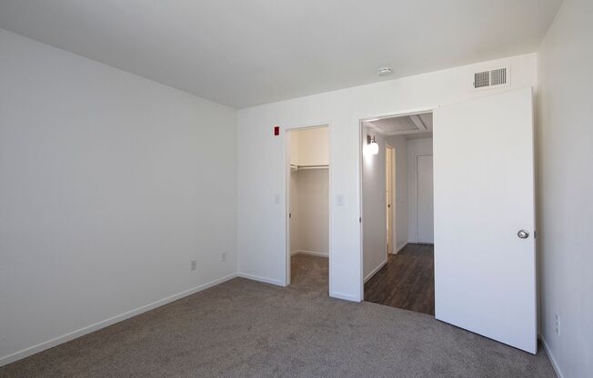 2 beds, 2 baths, 864 sqft, $2,680, Unit 221