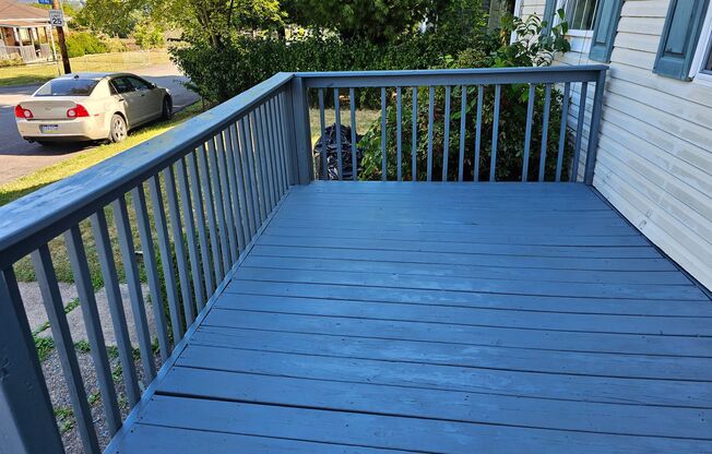 Spacious 3 bedroom 1 bathroom Apartment for rent!