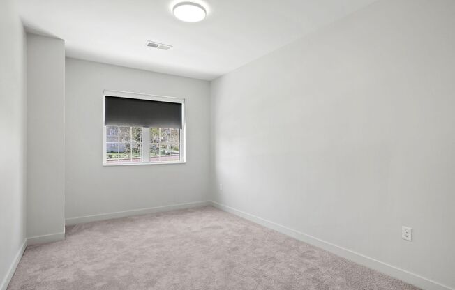 1 bed, 1 bath, 690 sqft, $1,365, Unit 103