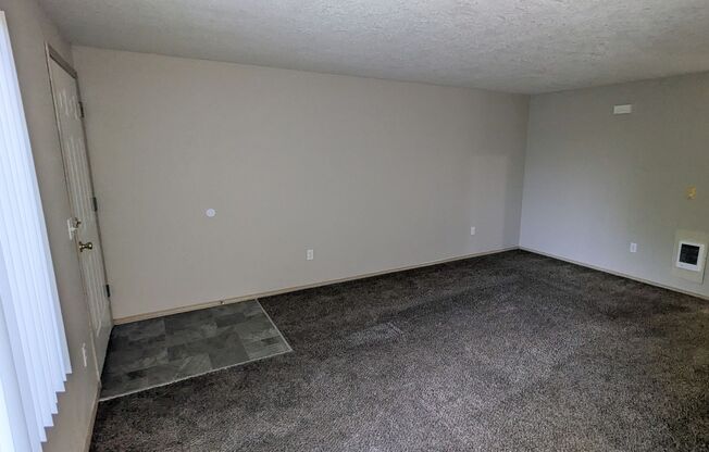 1340-1376 W Locust St