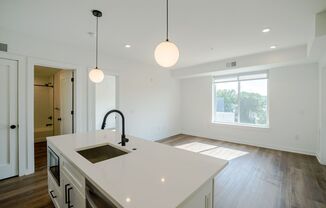 1 bed, 1 bath, 675 sqft, $1,425, Unit 405