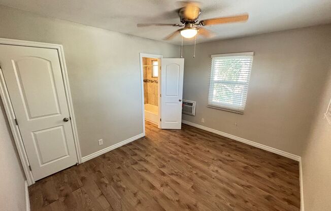 1 bed, 1 bath, 528 sqft, $995, Unit 203