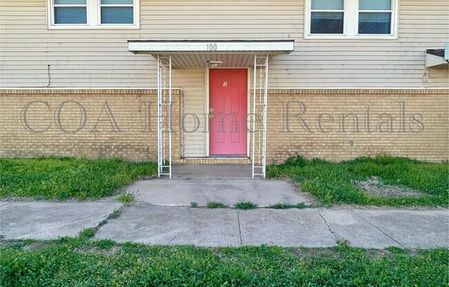 Spring Ave