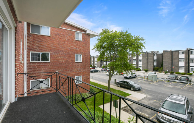 the preserve at cardinal heights apartments balcony and parking lot