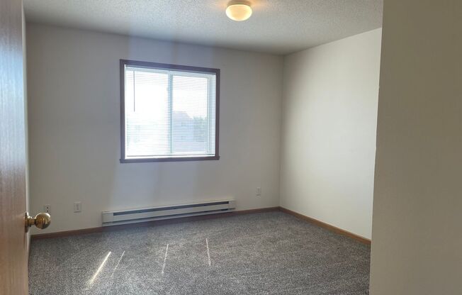 1 bed, 1 bath, 650 sqft, $825, Unit 305