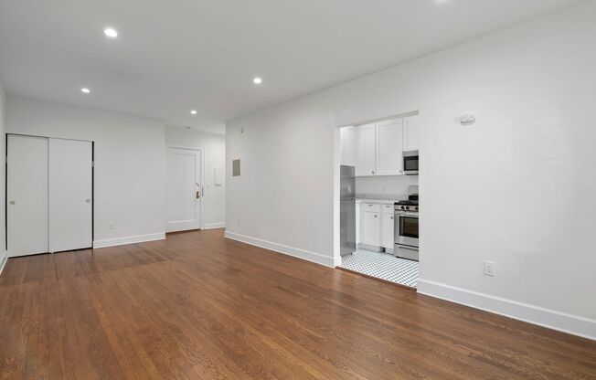Studio, 1 bath, 463 sqft, $1,525, Unit 303