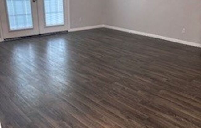 2 beds, 2 baths, 931 sqft, $1,225, Unit 08-0807