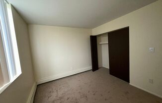 2 beds, 1 bath, $925