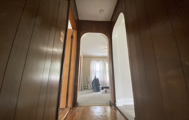 3 beds, 1 bath, $2,600, Unit 2