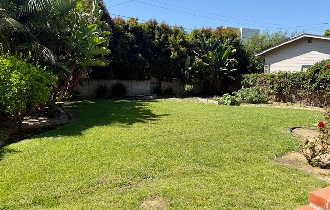 4 Bed 2 Bath Home with Large Yard in Pacific Beach!