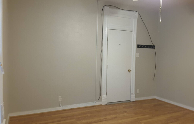 Studio, 1 bath, $695, Unit APT. A