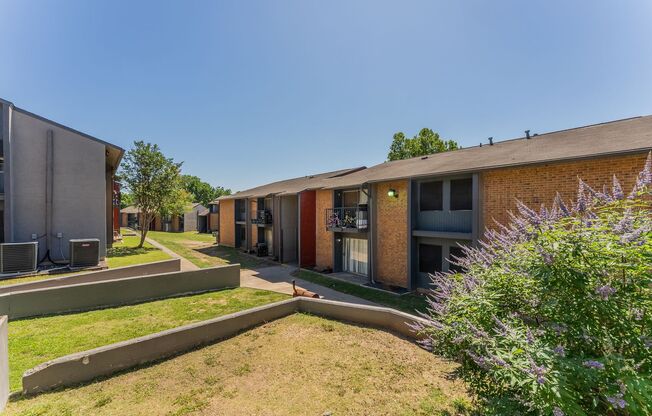 3 beds, 2 baths, 1,100 sqft, $1,495, Unit 251