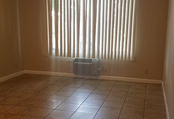 1 bed, 1 bath, 541 sqft, $1,645, Unit 1910-104