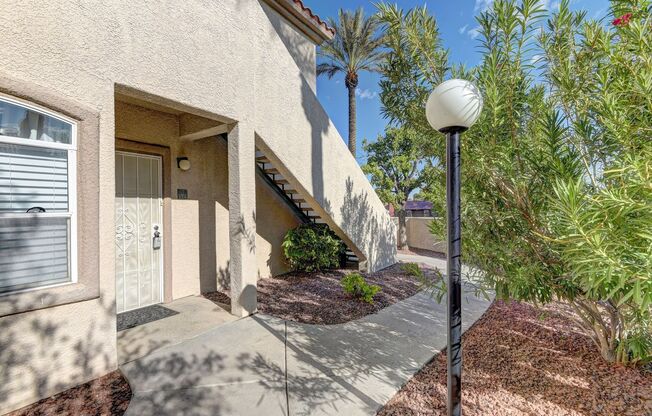 1st story Beautiful Condo