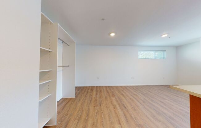 Studio, 1 bath, 176 sqft, $1,525, Unit 3209