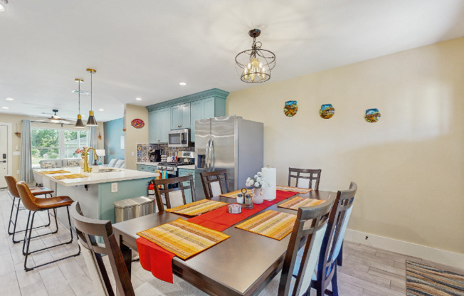 7409 RED ROBIN LN