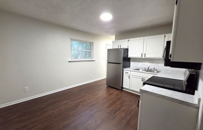 Newly renovated 3 bed home!