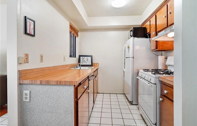 1 bed, 1 bath, 548 sqft, $2,100, Unit 106