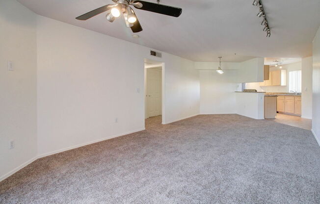 2 beds, 2 baths, 1,036 sqft, $1,600, Unit 284