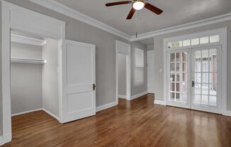 Broadmoor Apartments
