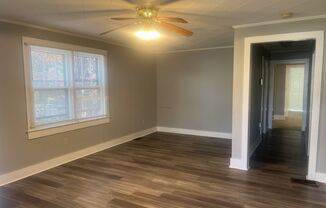 2 beds, 1 bath, $995