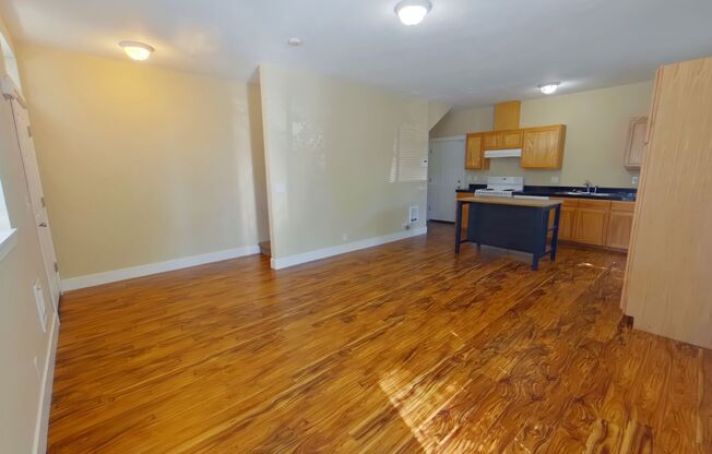 4 beds, 2 baths, $3,100, Unit D