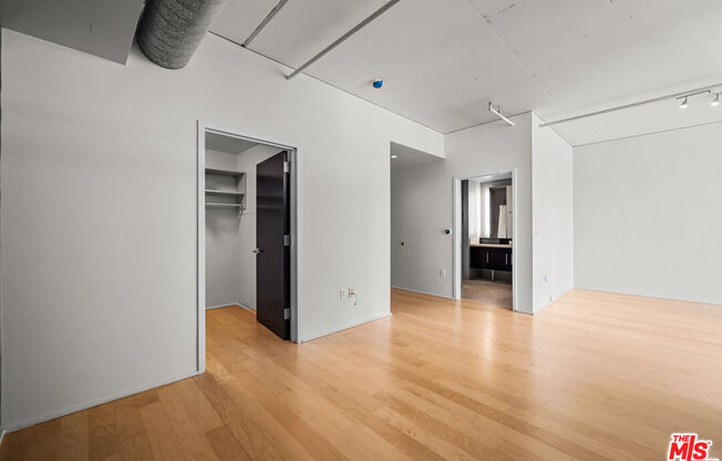 1 bed, 1 bath, 1,030 sqft, $3,200, Unit 1410