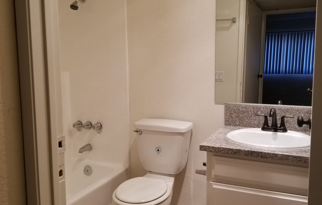 1 bed, 1 bath, 575 sqft, $1,800, Unit # 114