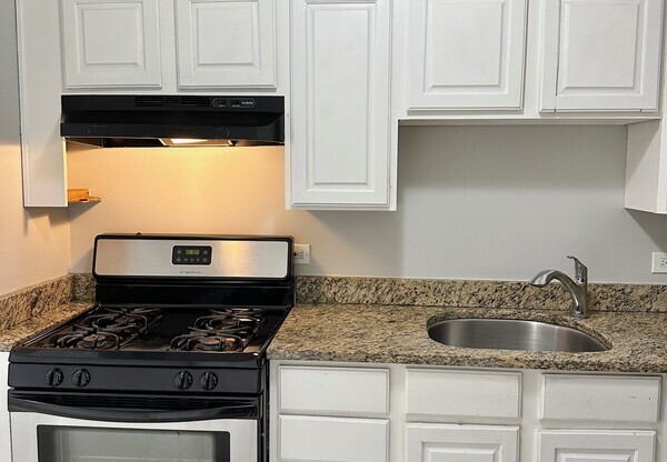 8424 W 87 ST
