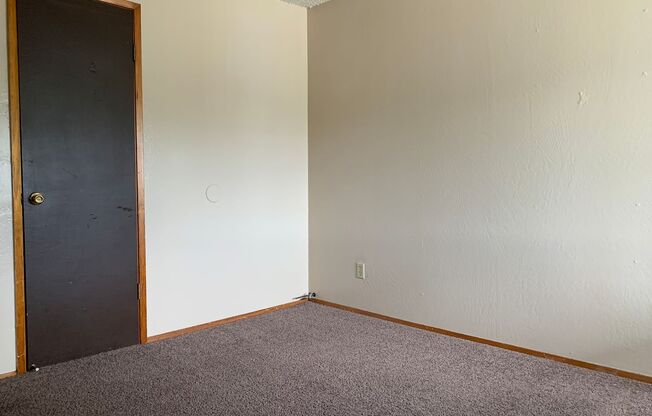 301 SW 3rd Ave