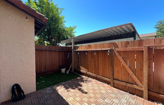 2 beds, 1.5 baths, $2,600