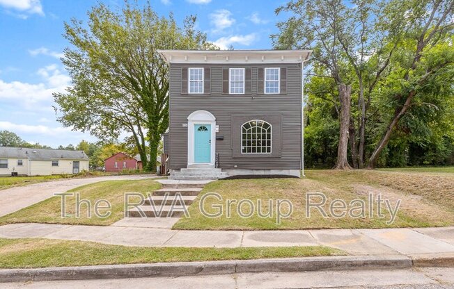 924 LEE AVE