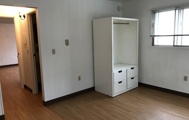 1 bed, 1 bath, 450 sqft, $1,250, Unit 112