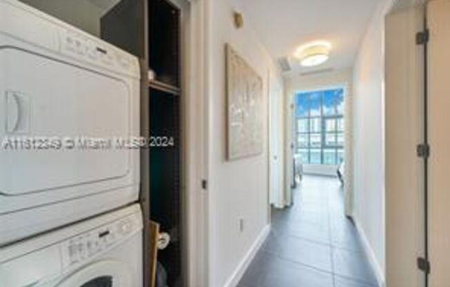 2 beds, 2 baths, 1,181 sqft, $4,100, Unit 3301 NE 1st Ave appt M0705 (A11612349)