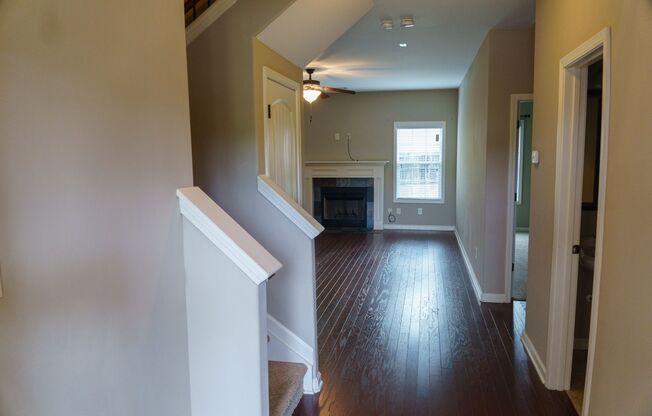 5 Bedroom House in Desired Wimberly Station S/D