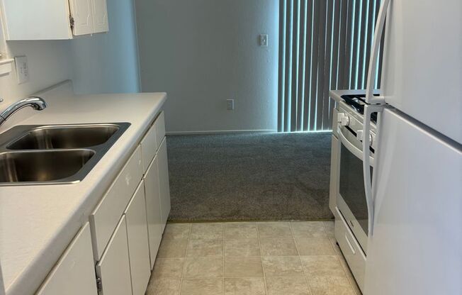 Clean 2 bedroom 1 bath