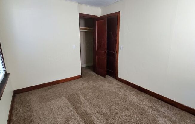 2 beds, 1 bath, $950