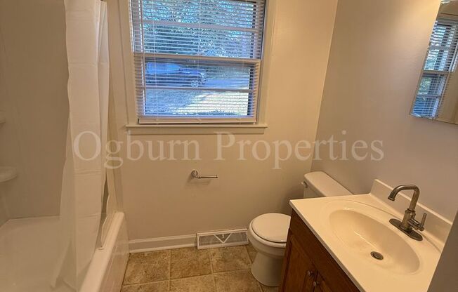 3 beds, 1 bath, $1,395