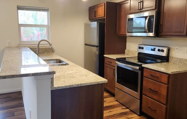 4 beds, 4 baths, 1,523 sqft, $3,575, Unit 25