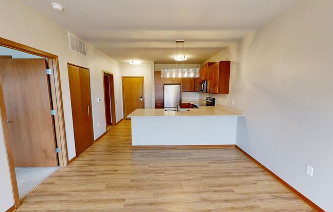 1 bed, 1 bath, 774 sqft, $1,310, Unit 2800-214