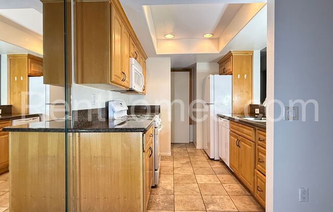 Penasquitos, 9444 Twin Trails Dr #203, Granite Counters, AC, Fireplace, 4 Pools and Spas!