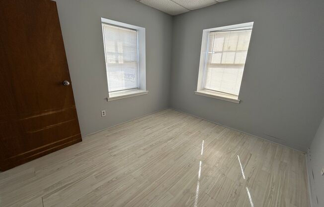 1 bed, 1 bath, 600 sqft, $550, Unit 304