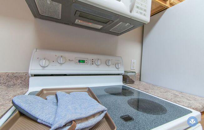 2 beds, 2 baths, 1,237 sqft, $1,450, Unit CT-32