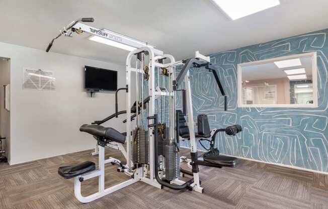 Chatsworth Pointe's state-of-the-art gym