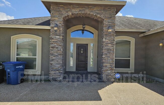 10325 BEVERLY HLS DR