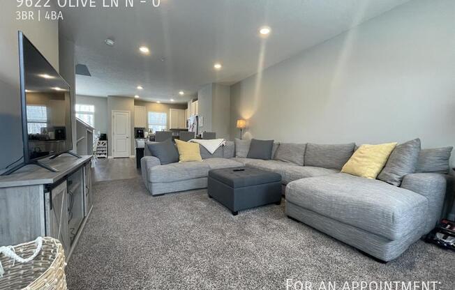 9622 OLIVE LN N