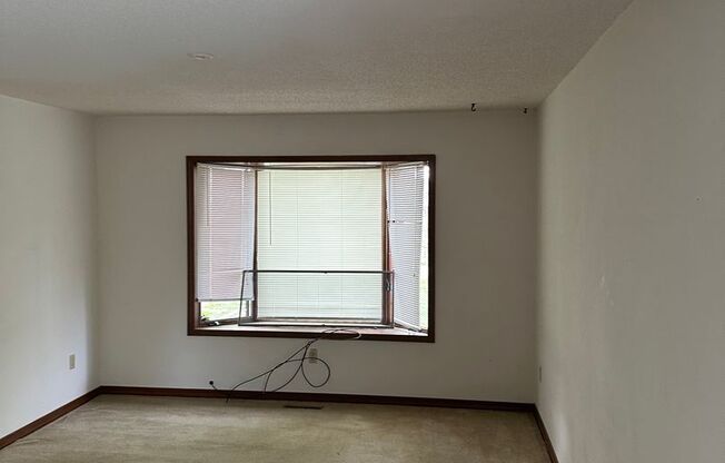 1 bed, 1 bath, 1,000 sqft, $825